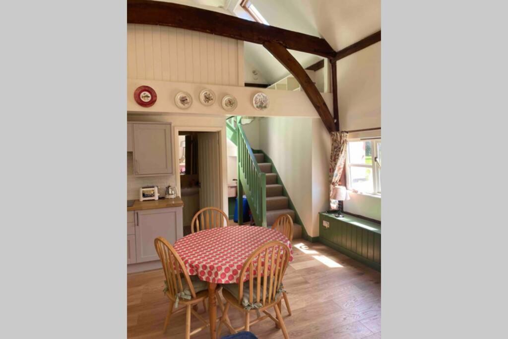 Gorgeous Comfortable Barn With Huge Private Orchard In Quiet Suffolk Location Depden Exteriör bild