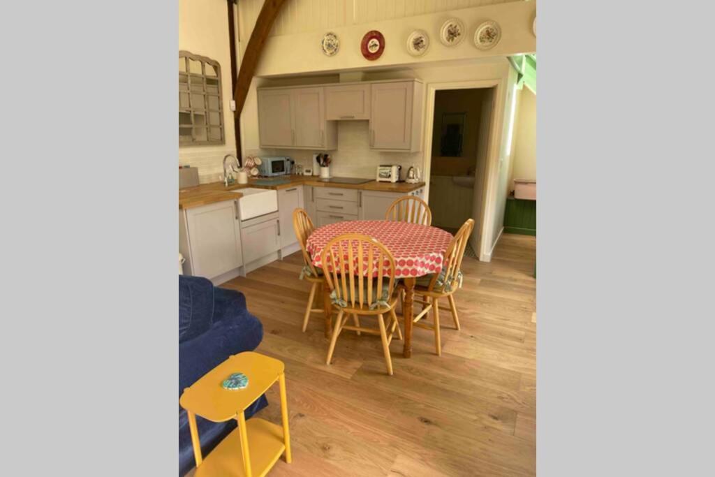 Gorgeous Comfortable Barn With Huge Private Orchard In Quiet Suffolk Location Depden Exteriör bild